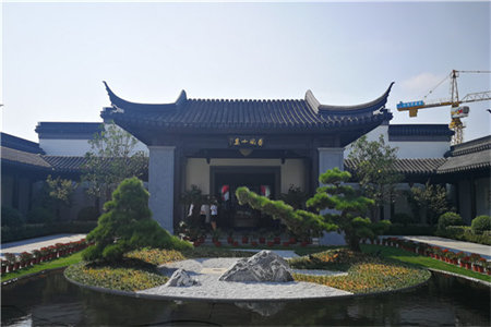 学府园，套三带车库，南客厅，全明户型，上西郊小学，